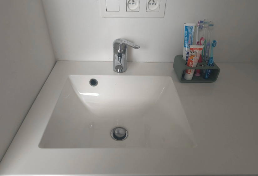 Multi-Slot Toothbrush & Toothpaste Holder