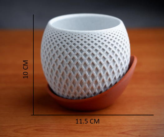 Polygon Planter with Wrap-Around Tray 